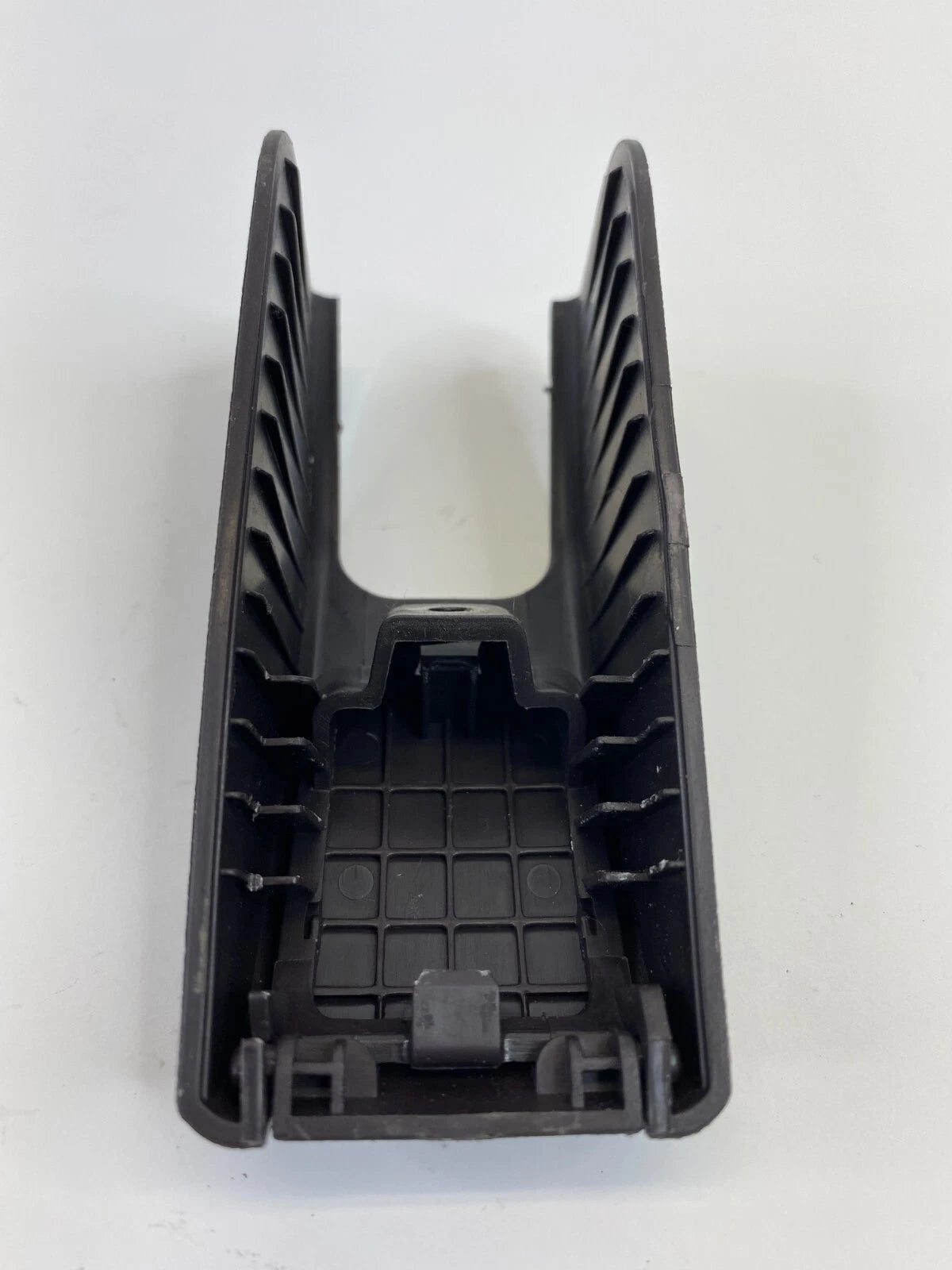 2010-2015 HYUNDAI TUCSON REAR RIGHT PASSENGER SEAT BEZEL COVER TRIM OEM