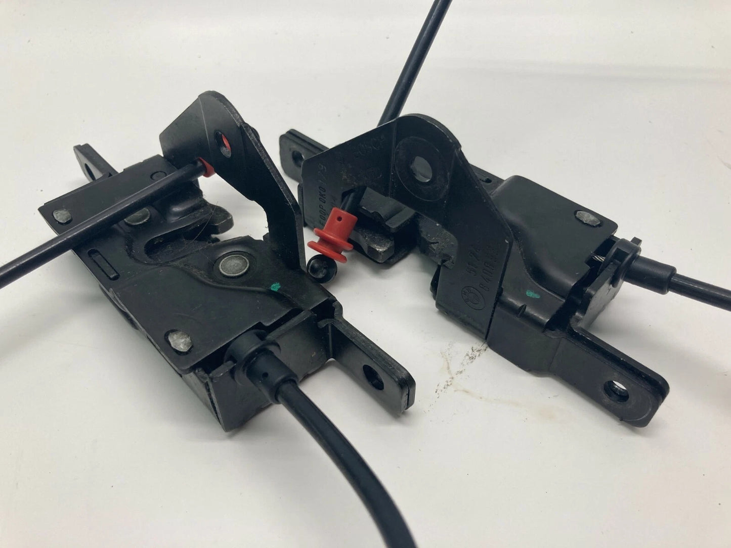 00-06 BMW X5 REAR LOWER LEFT & RIGHT TRUNK LID LATCH LOCK W/ CABLES 51248408964