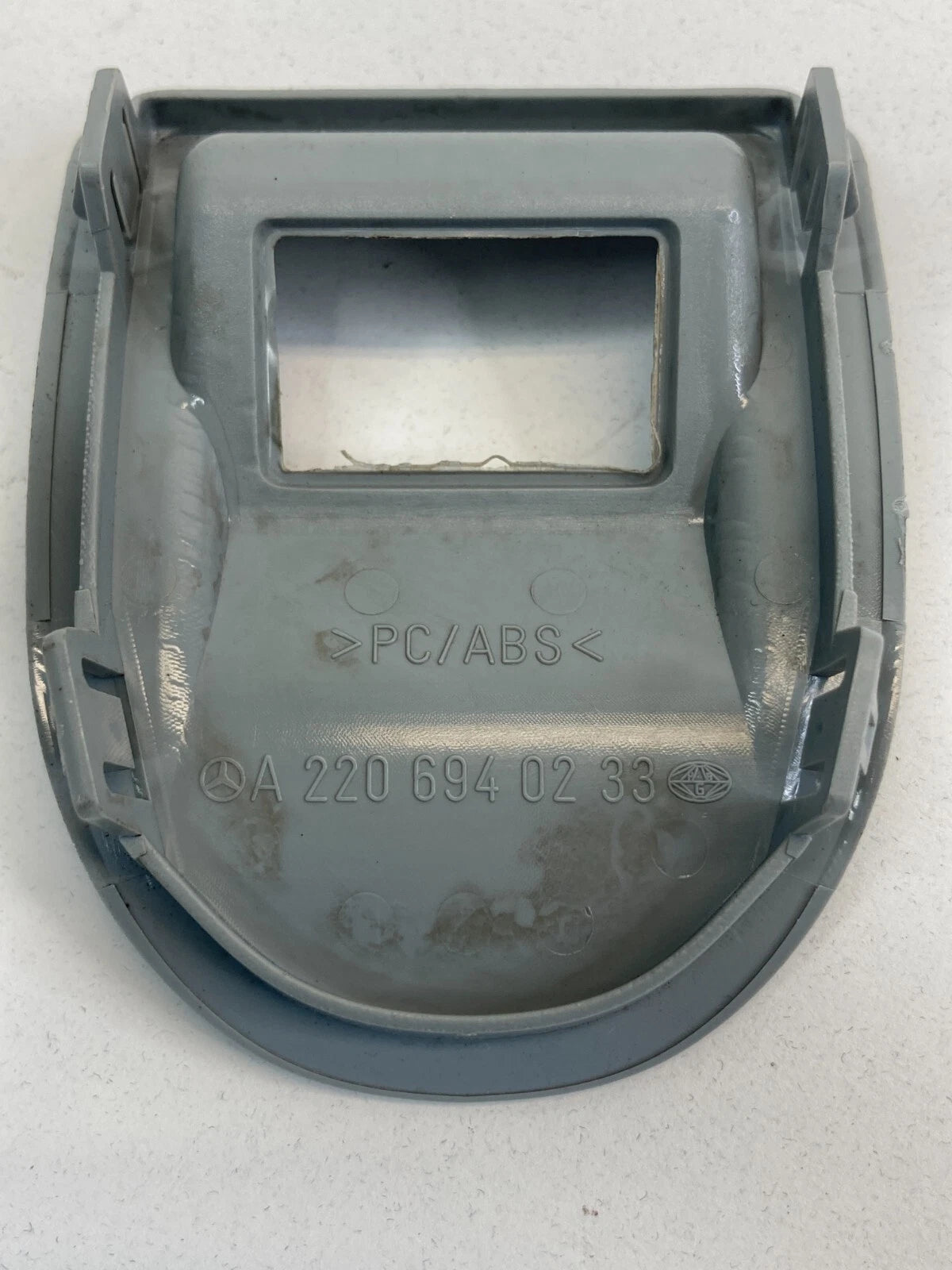 2000-2006 MERCEDES-BENZ S500 RIGHT CHILD SEAT SAFETY ANCHOR HOOK COVER TRIM OEM