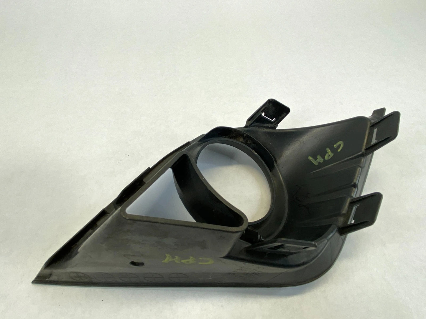 2018 2019 MITSUBISHI OUTLANDER SPORT FRONT LEFT FOG LIGHT BEZEL TRIM 8321A785
