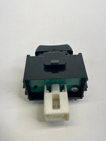 08-15 SCION XB 09-13 TOYOTA COROLLA FRONT RIGHT SIDE DOOR LOCK SWITCH BUTTON OEM