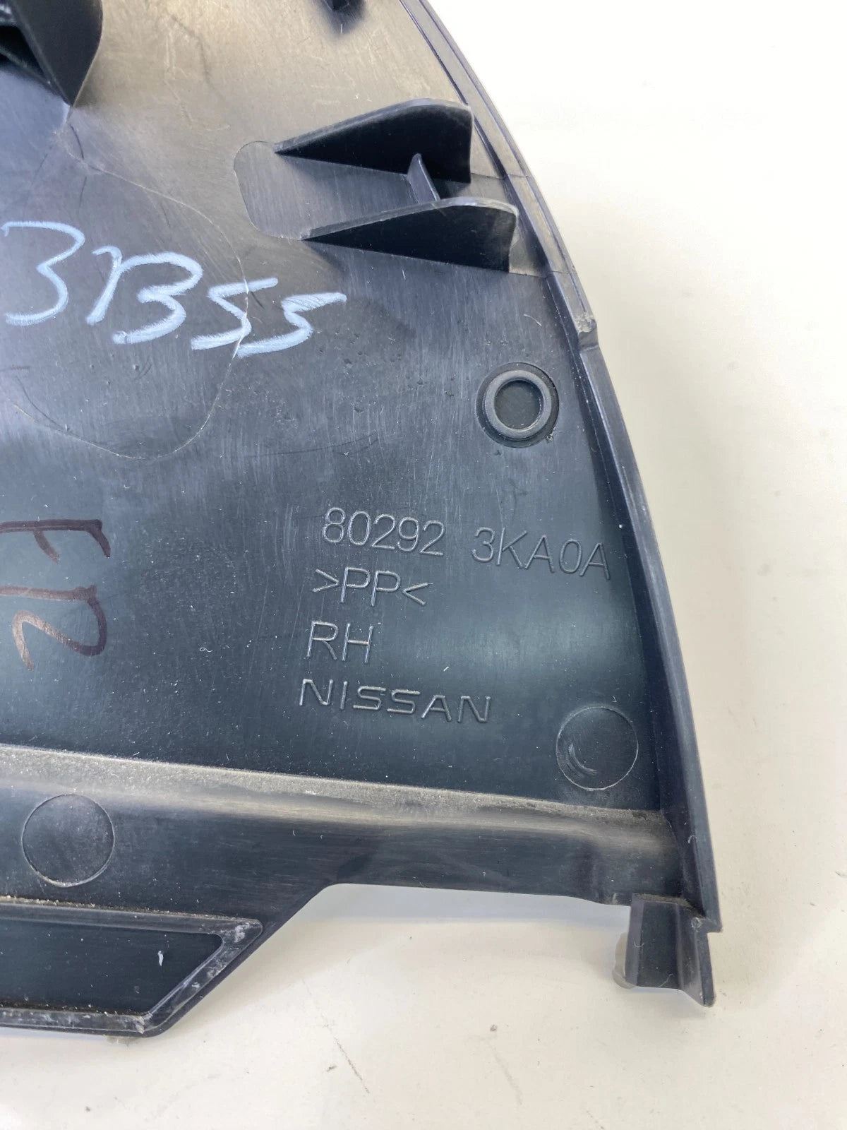 13-20 NISSAN PATHFINDER FRONT RIGHT INNER DOOR MIRROR COVER BEZEL 802923KA0A