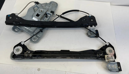 12-17 CHEVROLET EQUINOX FRONT LEFT DOOR WINDOW REGULATOR W/MOTOR 98820-J305 OEM