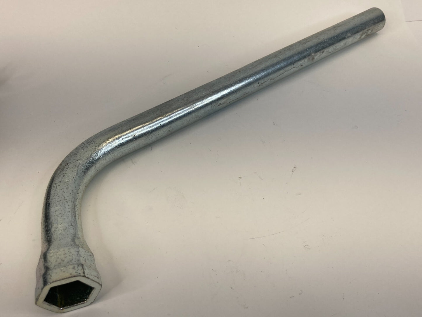 2011-2017 VW Volkswagen Touareg Emergency Spare Tire Jack Tools Kit OEM