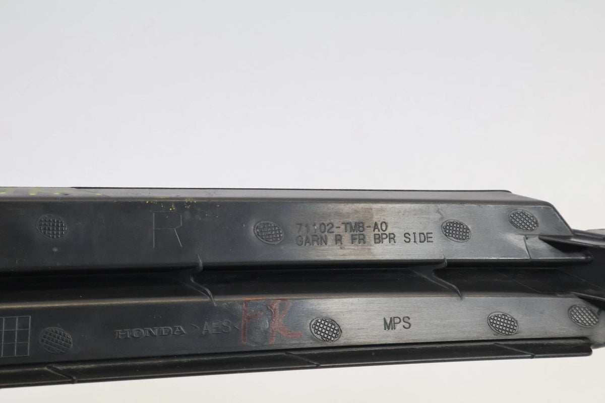 2010 2011 HONDA INSIGHT RIGHT FRONT BUMPER SIDE GARNISH OEM 71102-TM8-A0