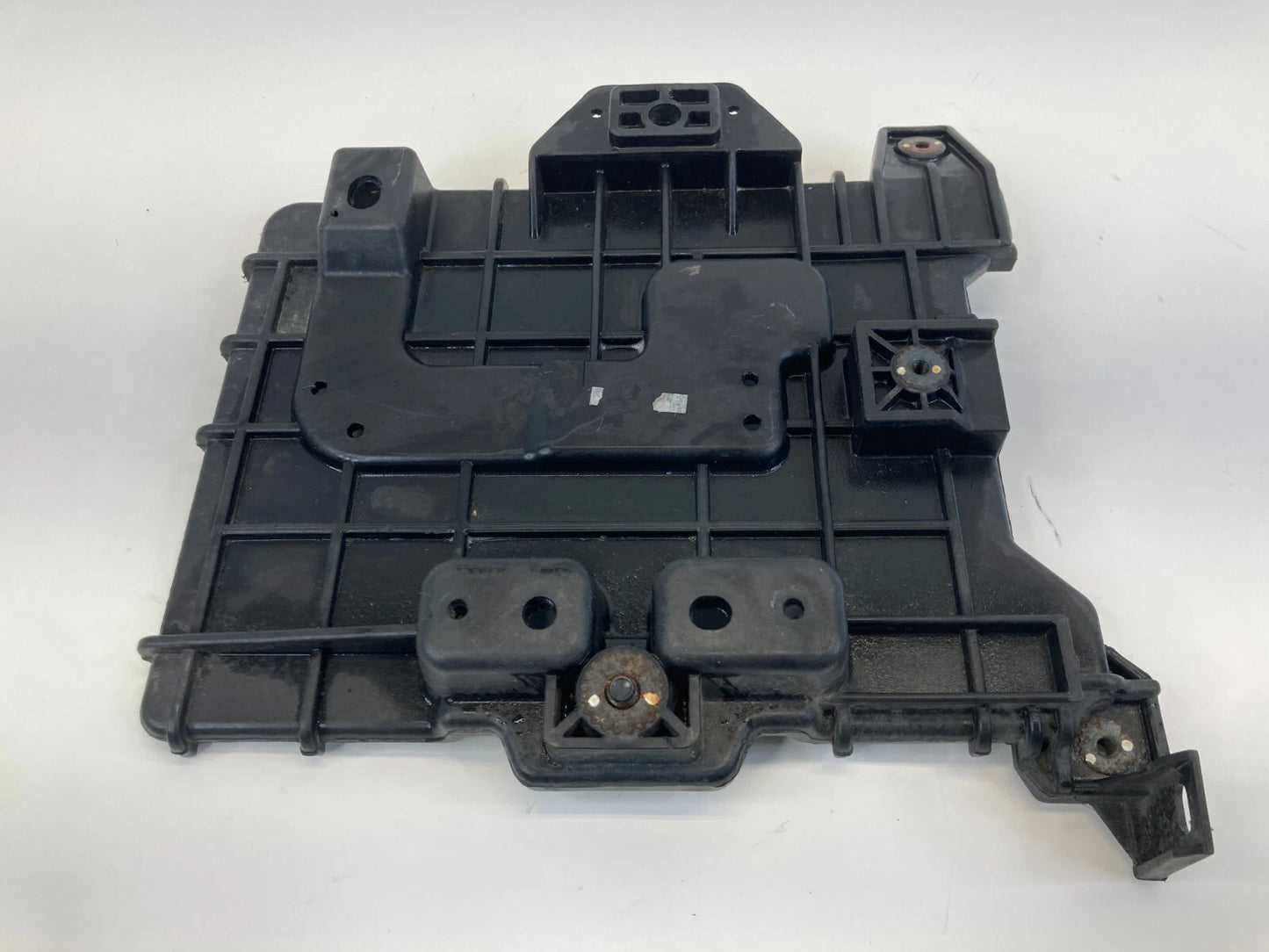2013-2017 HYUNDAI ACCENT BATTERY TRAY HOLDER BRACKET SUPPORT 37150-1R370 OEM