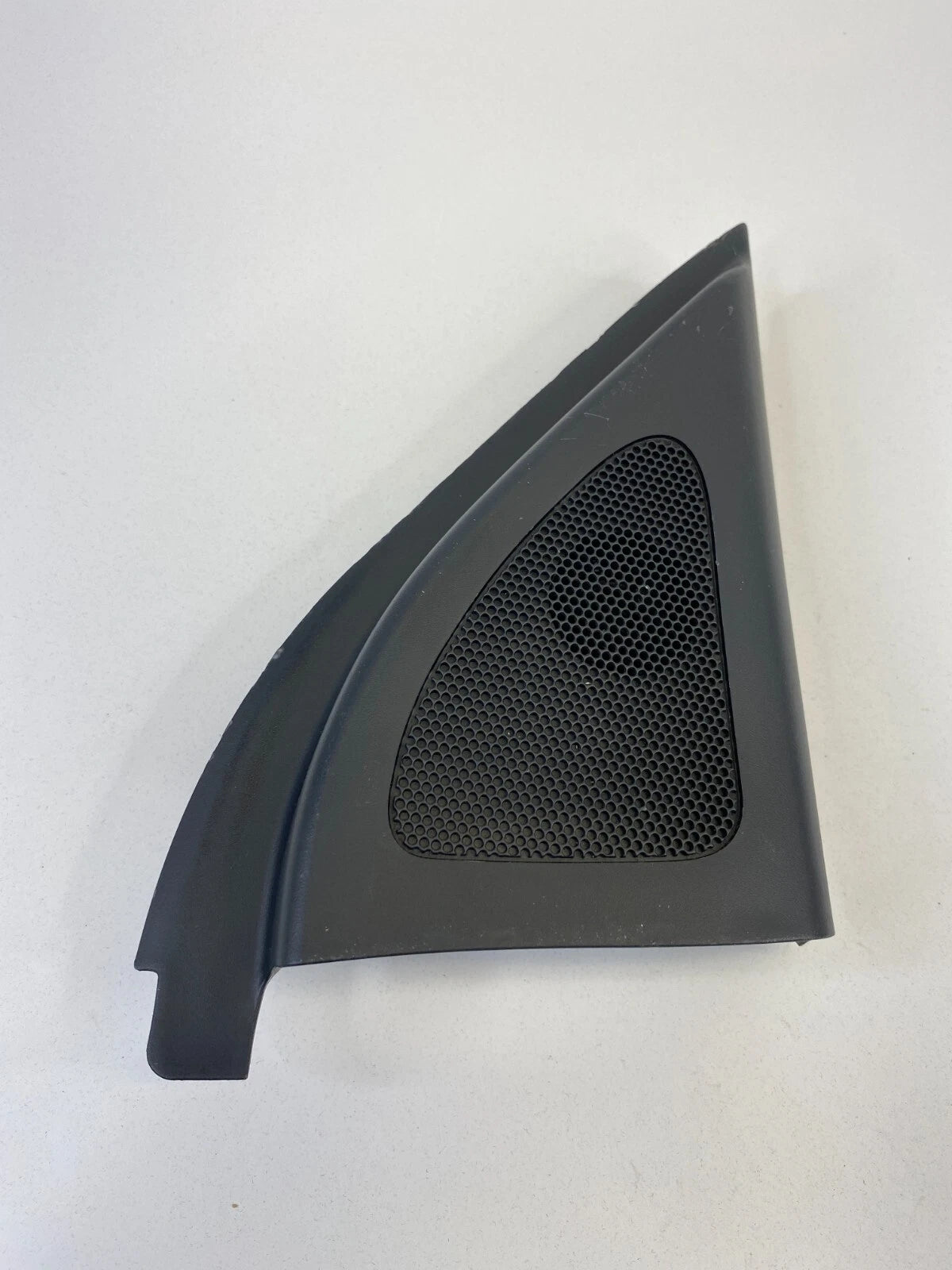 2010-2013 KIA FORTE FRONT RIGHT PASSENGER TWEETER SPEAKER W/ COVER TRIM OEM