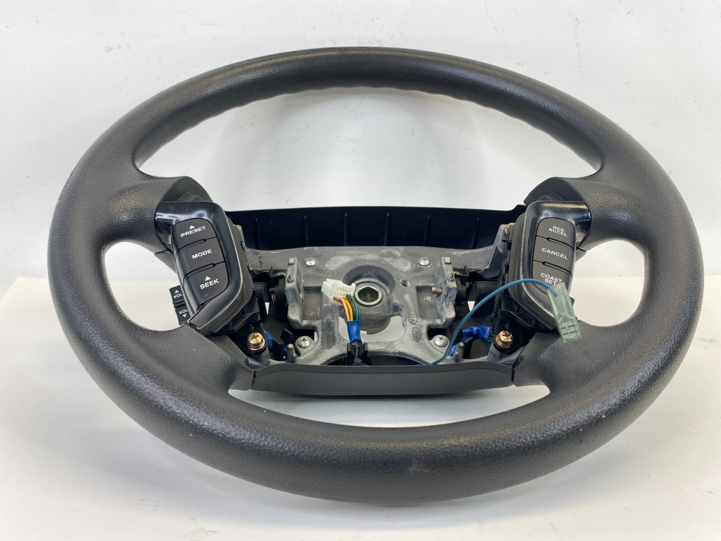 06-08 Kia Optima Left Driver Side Steering Wheel w/ Cruise Control Switch OEM