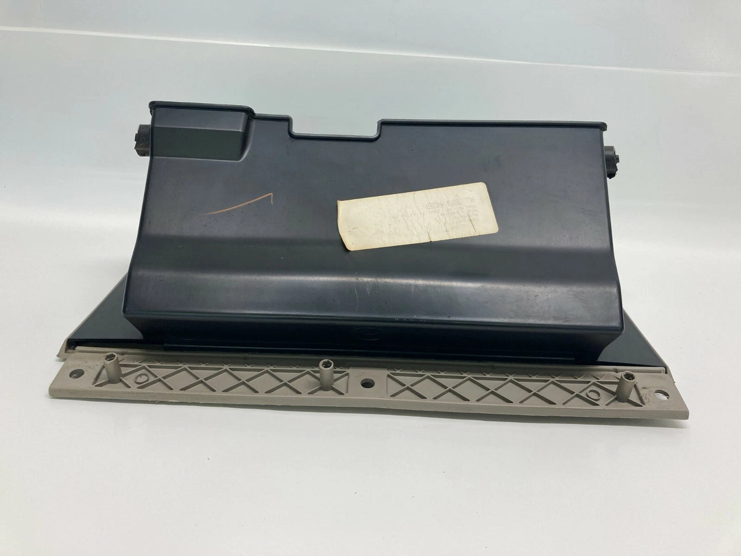 2008-2012 08-12 FORD ESCAPE GLOVE BOX GLOVEBOX STORAGE COMPARTMENT ASSEMBLY OEM