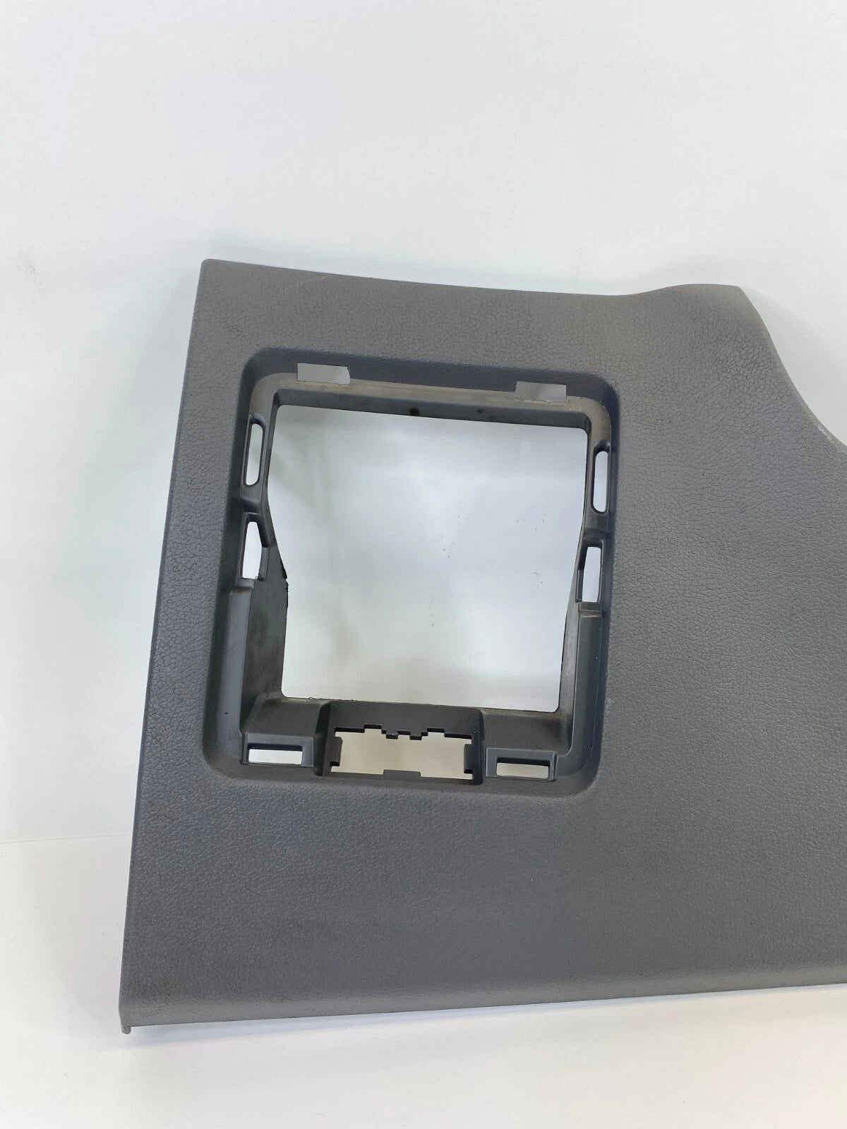 2011-2016 HYUNDAI ELANTRA DASH LOWER KNEE BEZEL TRIM COVER 84751-3XAA0 OEM