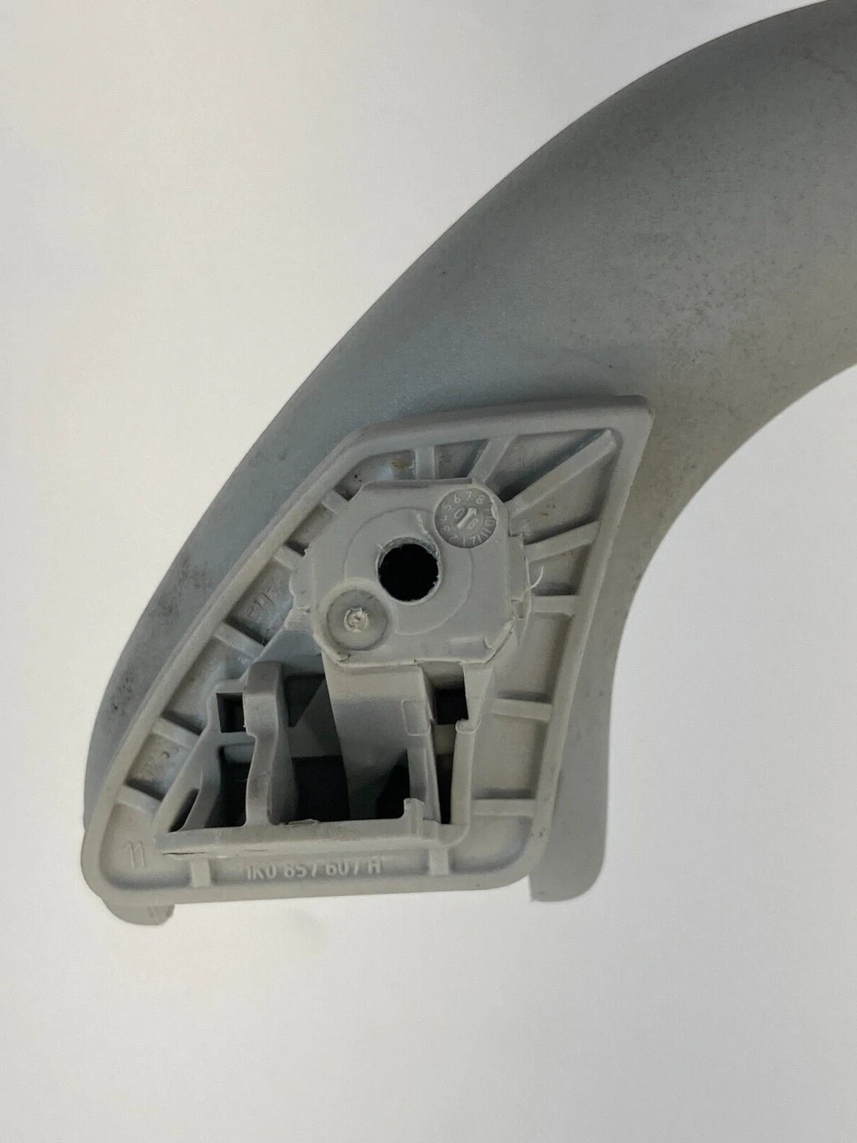 2005-2007 VW VOLKSWAGEN JETTA FRONT RIGHT ROOF INNER GRAB GRIP HANDLE 1K0857607A