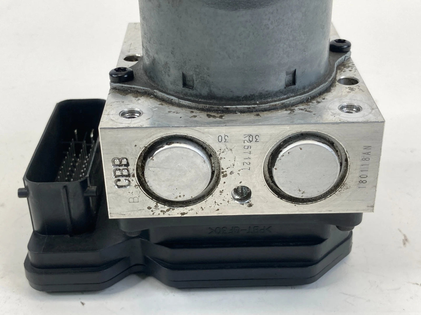 2017 2018 Chevrolet Trax 1.8L FWD ABS Anti Lock Brake Pump Module 42643519 OEM