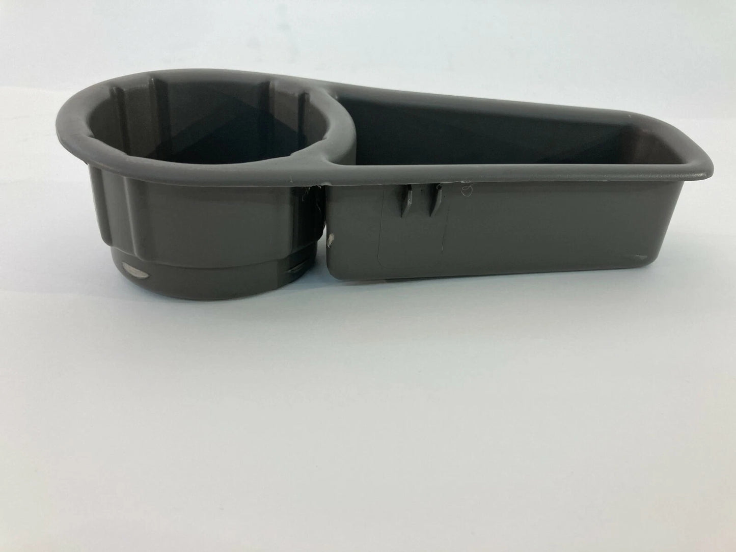 2002 2003 2004 2005 2006 GMC ENVOY XL REAR LEFT D PILLAR CUP HOLDER TRIM OEM