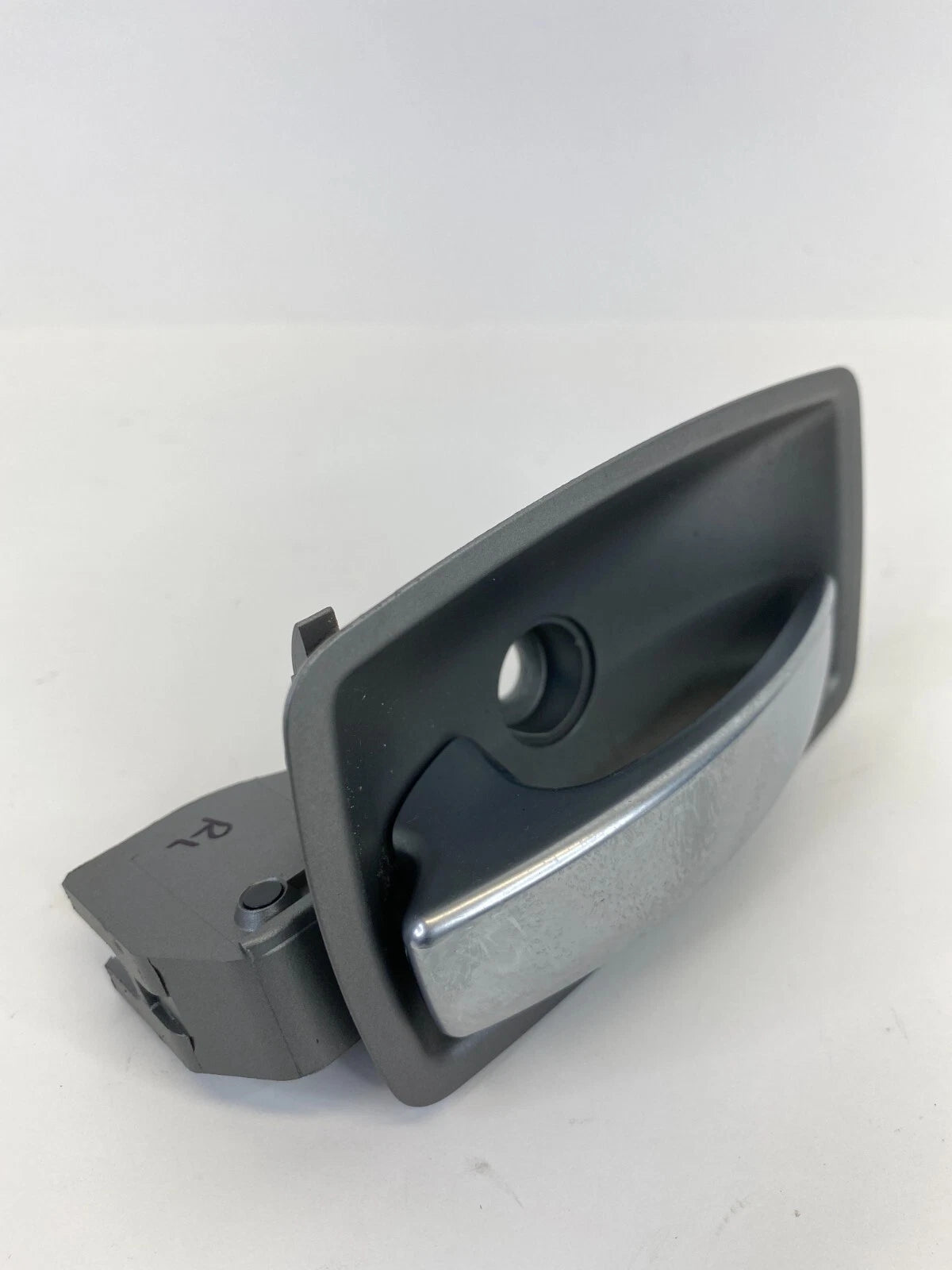 2002-2005 BMW 745I 745LI REAR LEFT DRIVER SIDE INTERIOR DOOR HANDLE 7024303 OEM