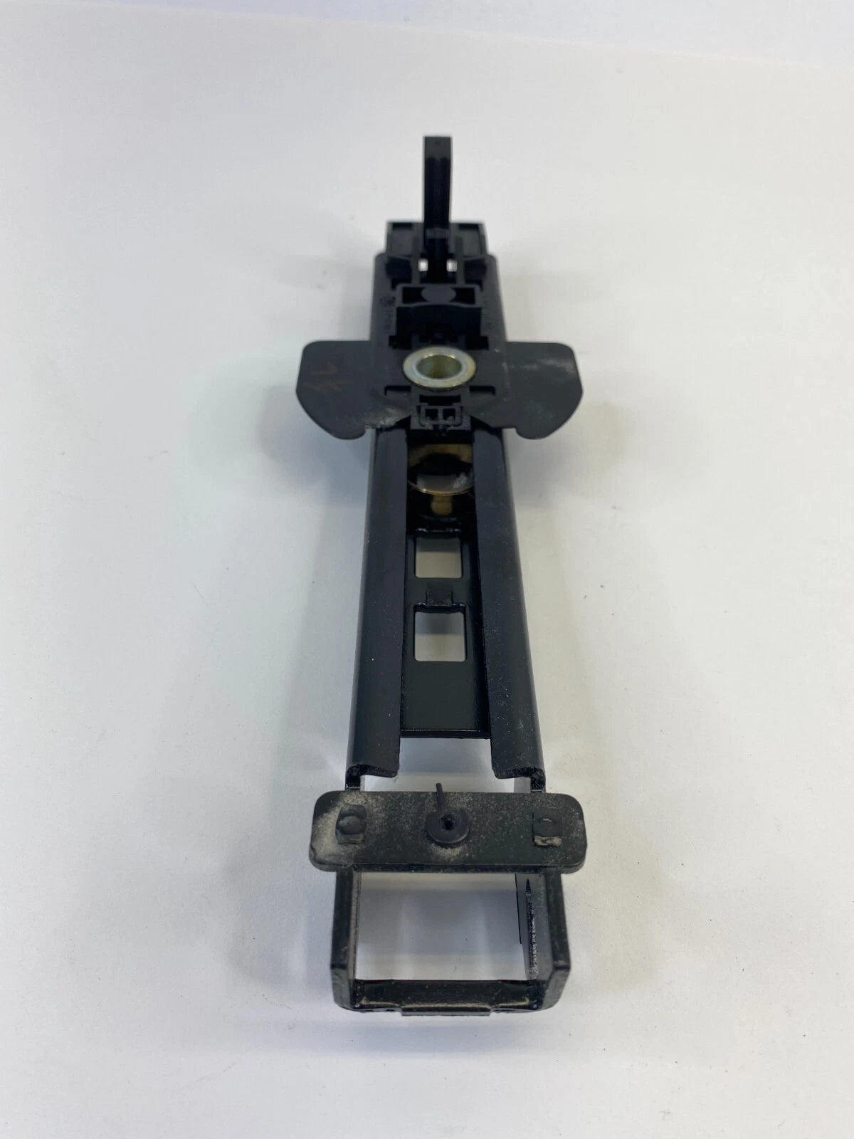 2005-2011 AUDI A6 QUATTRO FRONT LEFT SIDE SEAT BELT HEIGHT ADJUSTER 8E0857833E