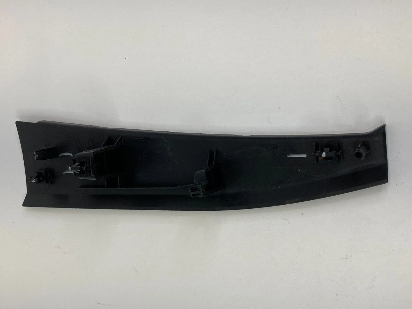 2013-2016 FORD FUSION LEFT INNER A PILLAR WINDSHIELD TRIM COVER DS73-F026A23-BAW