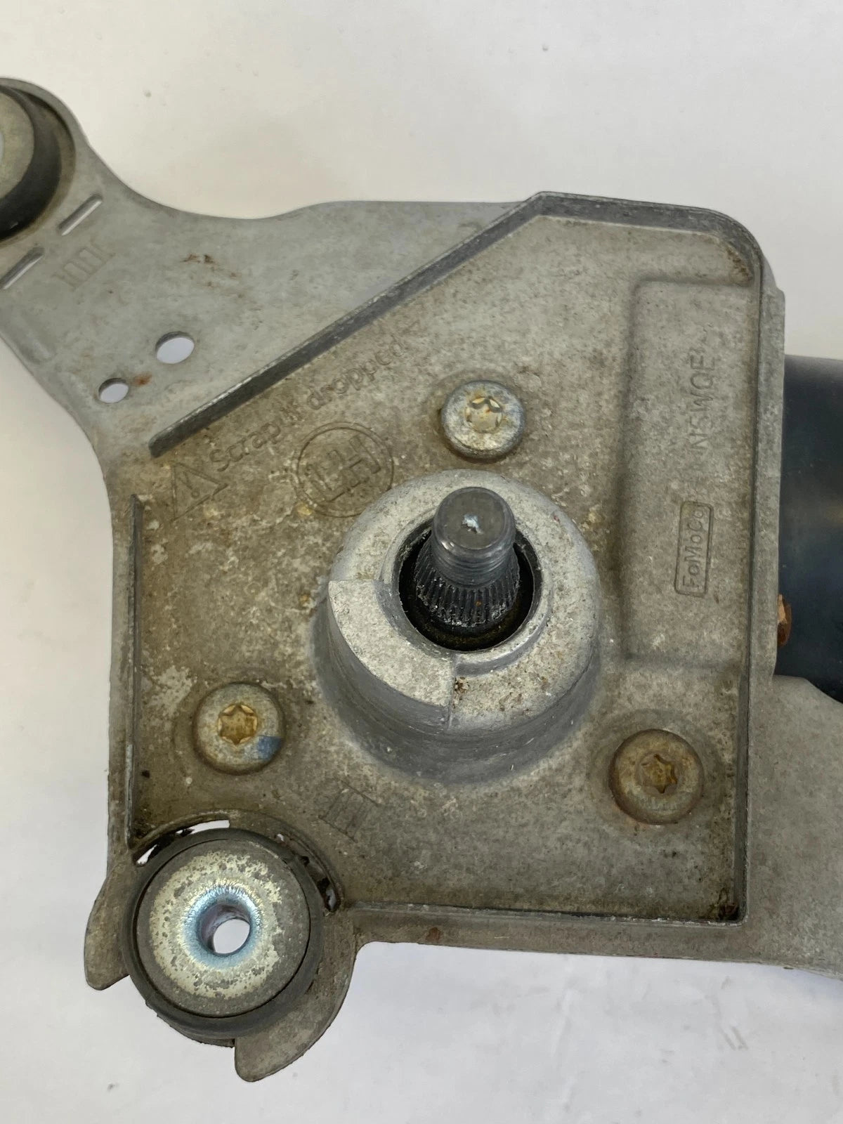 2013-2019 FORD ESCAPE FRONT LEFT DRIVER WINDSHIELD WIPER MOTOR ASSEMBLY OEM
