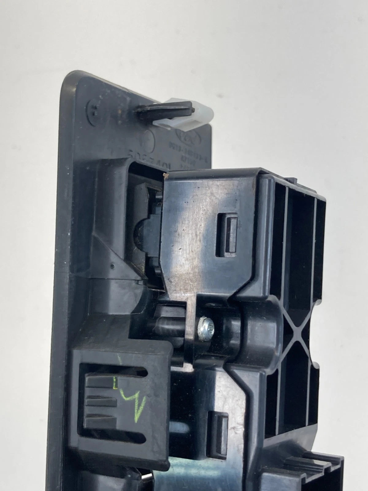 2013-2019 FORD TAURUS FRONT LEFT MASTER POWER WINDOW SWITCH DG13-14B133-A OEM