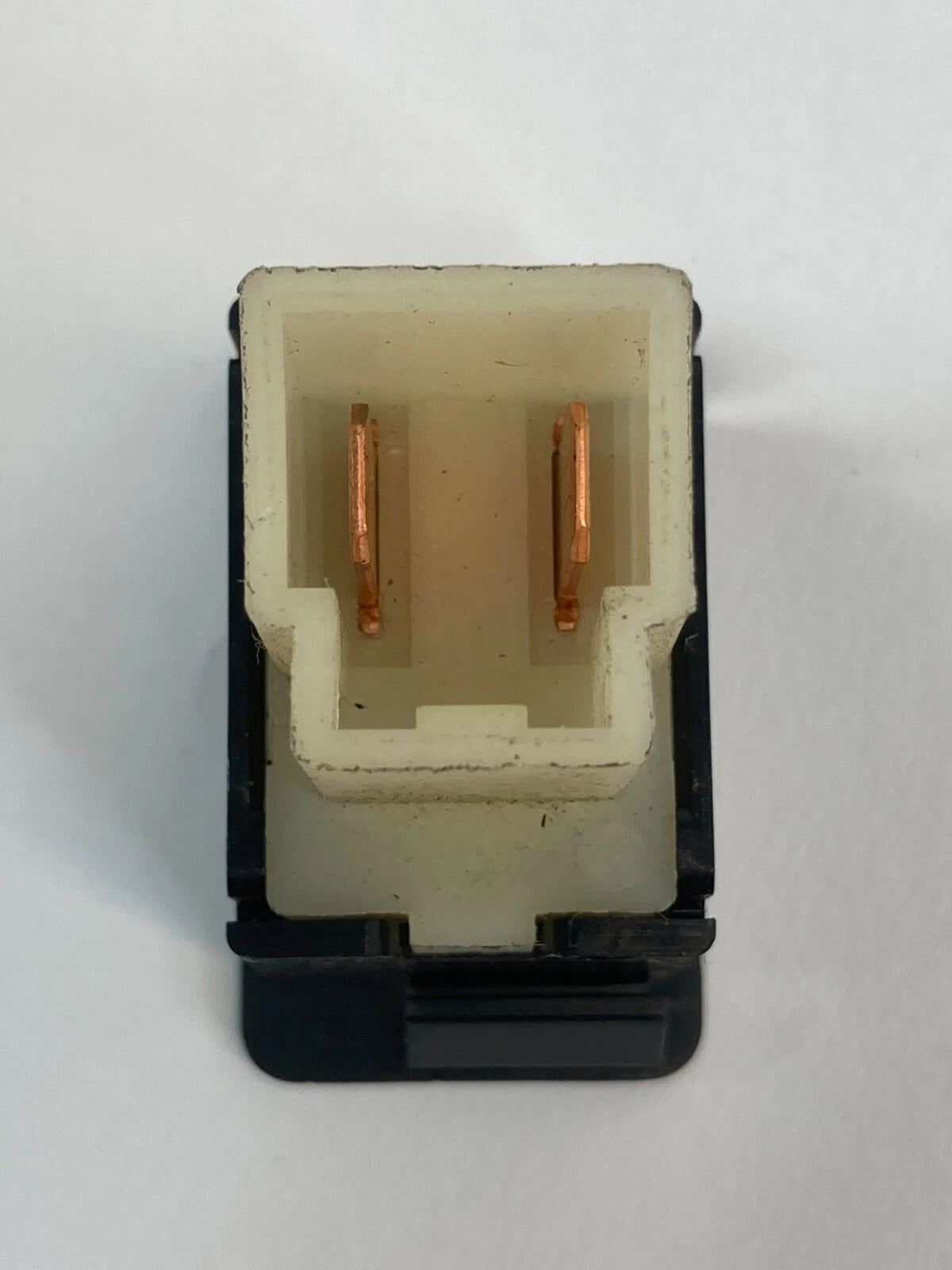 2007-2012 NISSAN ALTIMA TRUNK LID RELEASE OPENER CONTROL SWITCH BUTTON OEM