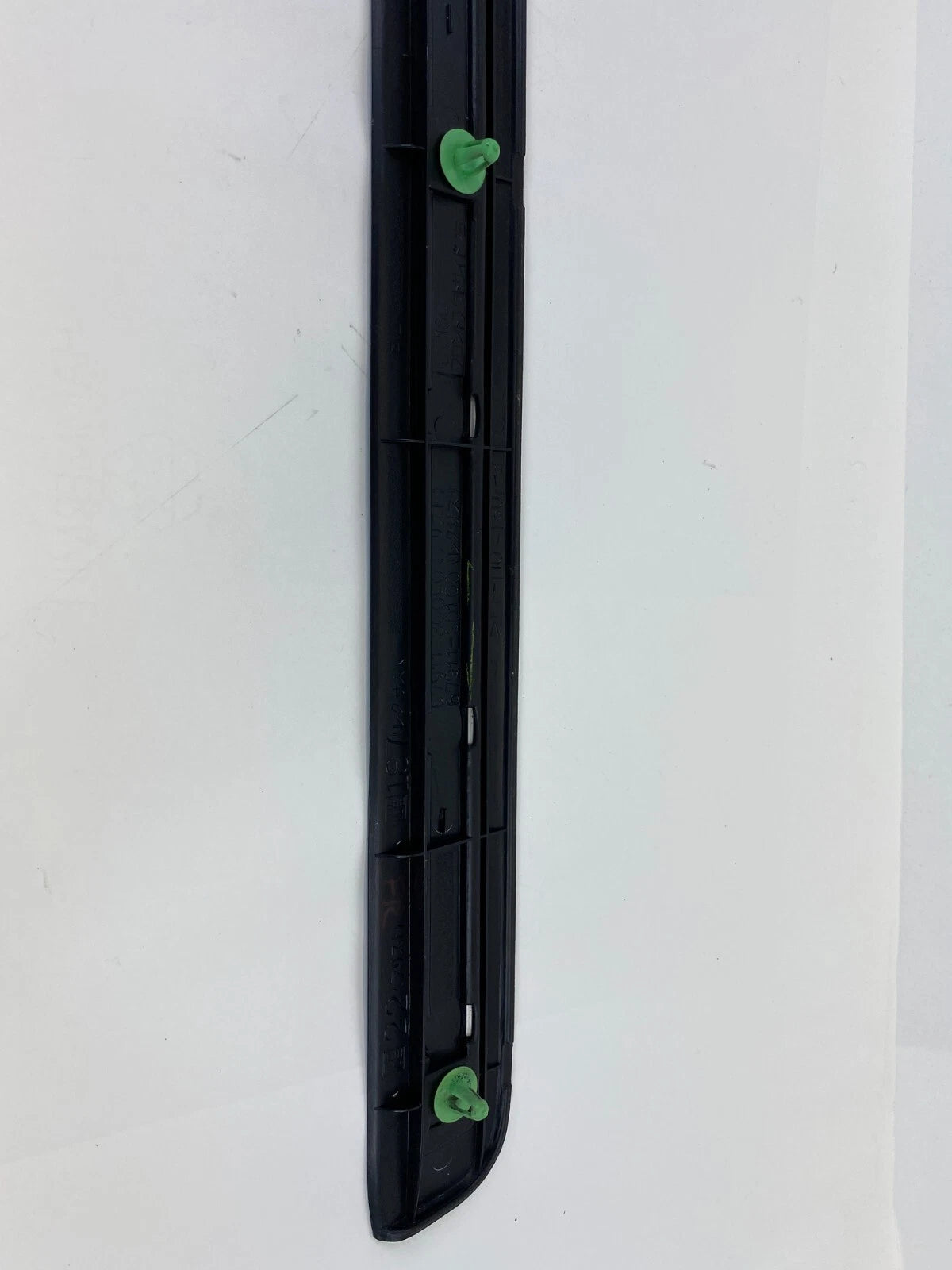 1998-2005 LEXUS GS300 FRONT RIGHT SIDE DOOR SILL SCUFF STRIP PLATE 67911-30100