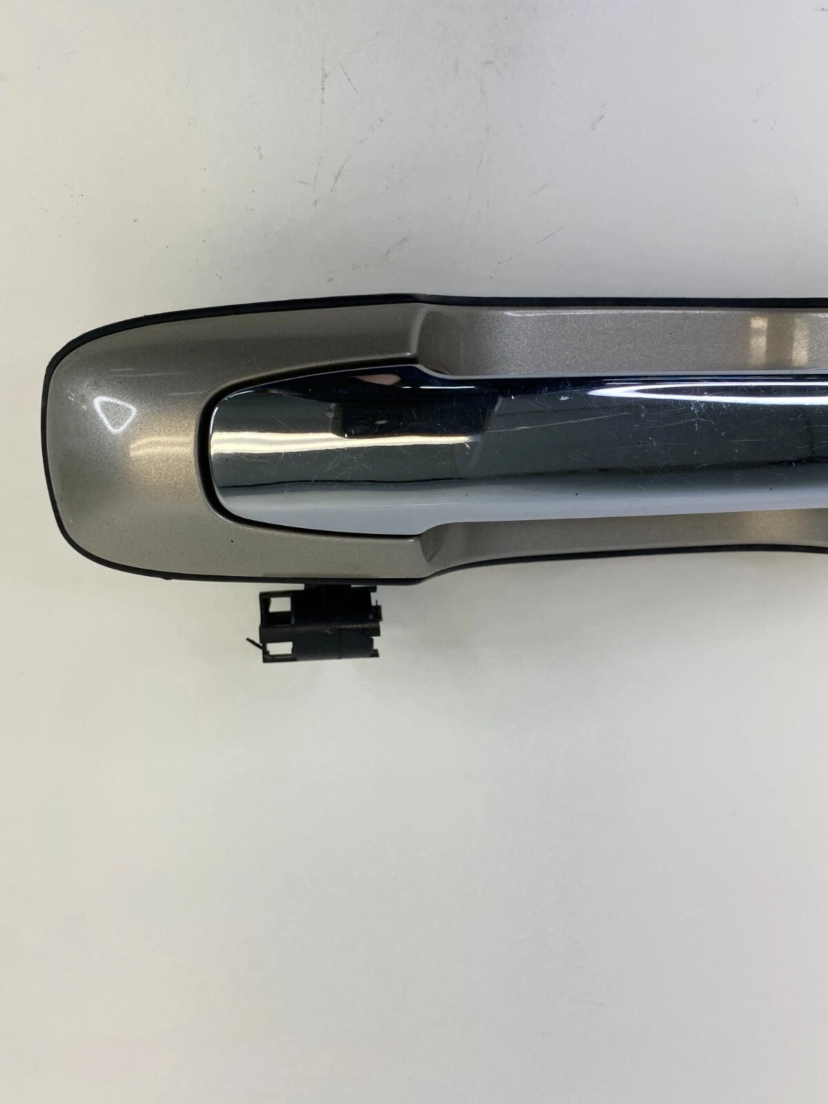 2003-2006 SUZUKI XL-7 REAR LEFT SIDE EXTERIOR DOOR HANDLE 82820-65D10 OEM
