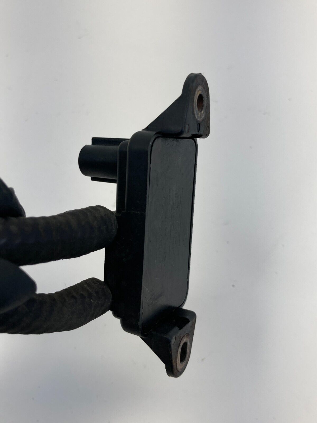 97-06 Ford Expedition Exhaust Gas ReCirculation EGR Pressure Sensor w/ Connector