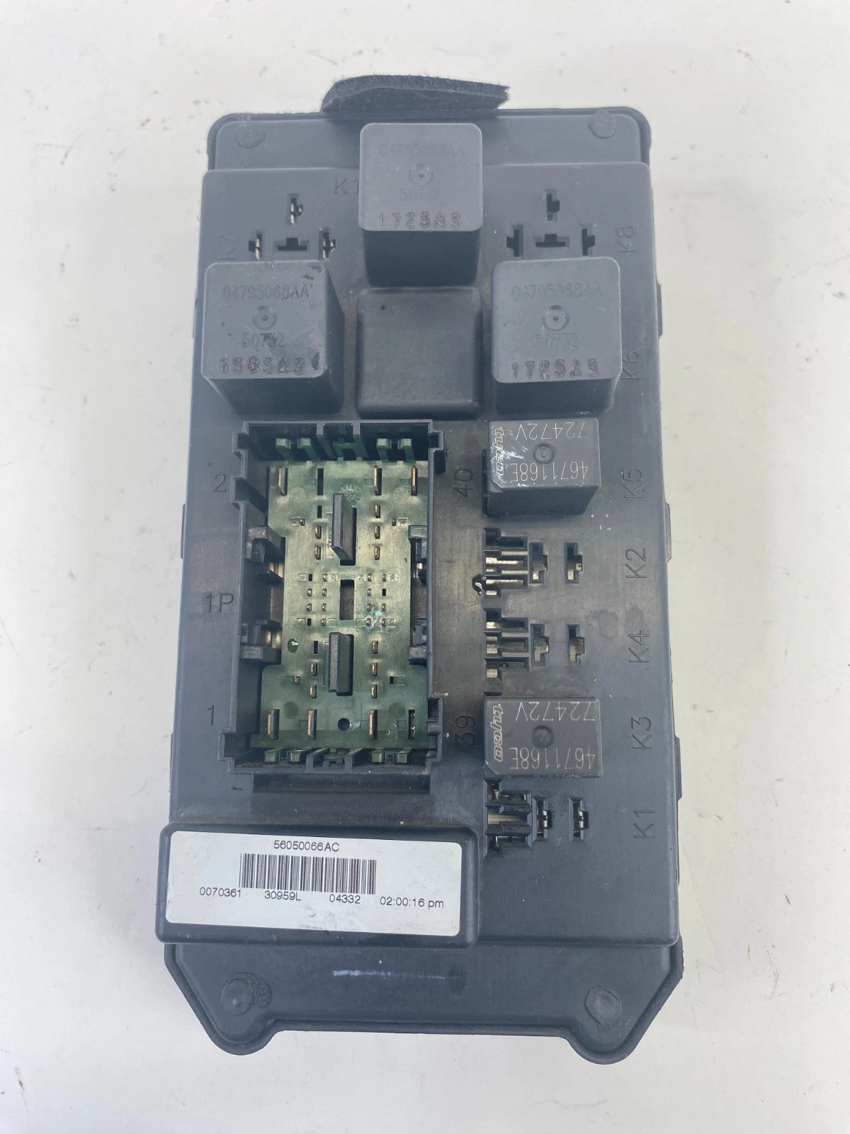05 06 JEEP GRAND CHEROKEE INTERIOR CABIN FUSE BOX RELAY JUNCTION BLOCK 56050066
