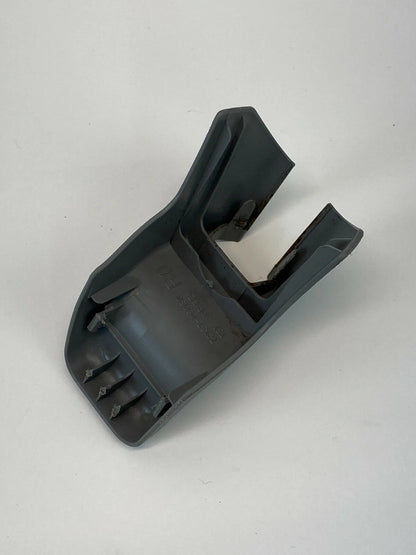 2007-2011 TOYOTA CAMRY RIGHT OUTER SEAT SIDE TRACK END COVER PANEL 72137-06030