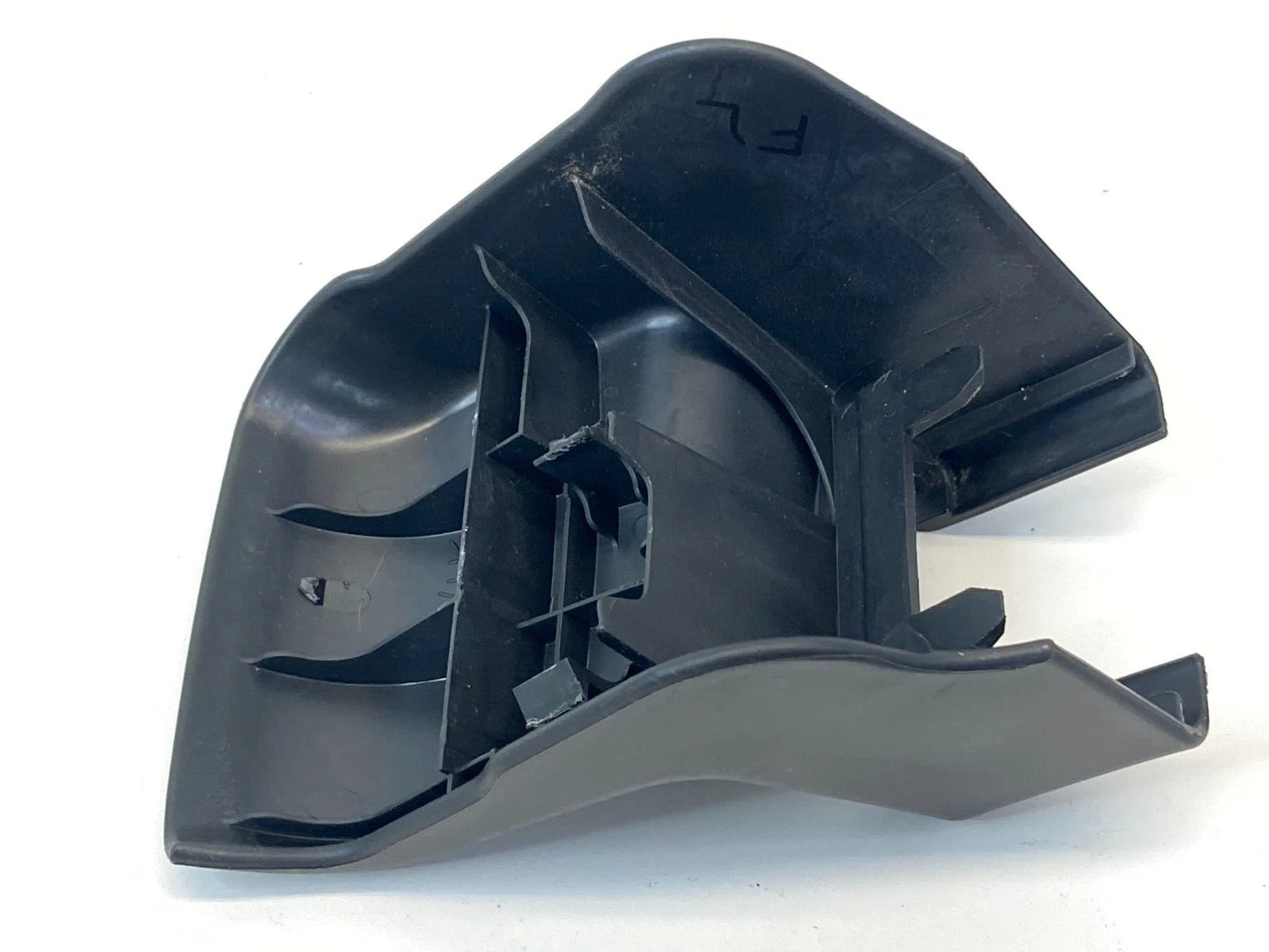 02-06 TOYOTA CAMRY FRONT LEFT SEAT OUTER TRACK END CAP COVER TRIM 72138-AA070