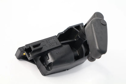 2011-2020 TOYOTA SIENNA RIGHT QUARTER POWER WINDOW MOTOR HANDLE 85770-AE013 OEM
