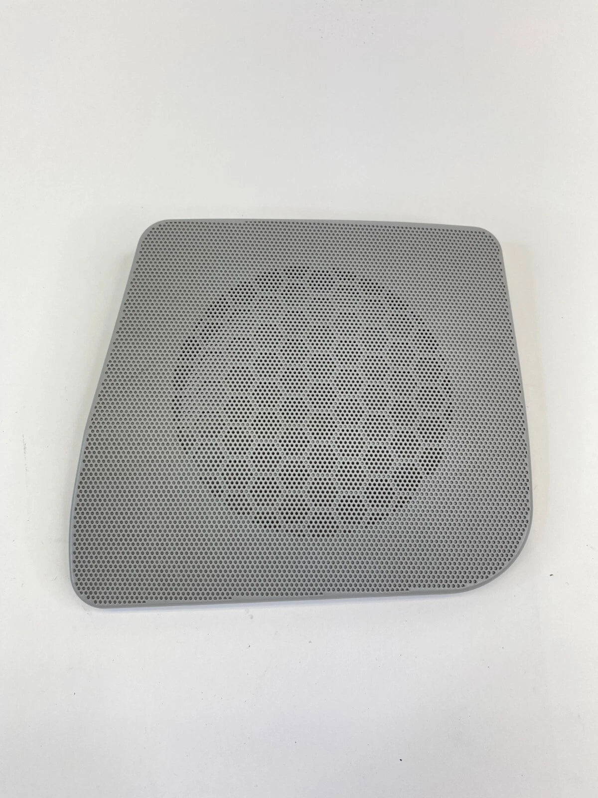 2004 2005 CADILLAC SRX SUV 4-DR REAR LEFT DOOR SPEAKER COVER GRILLE RR-LH-11081