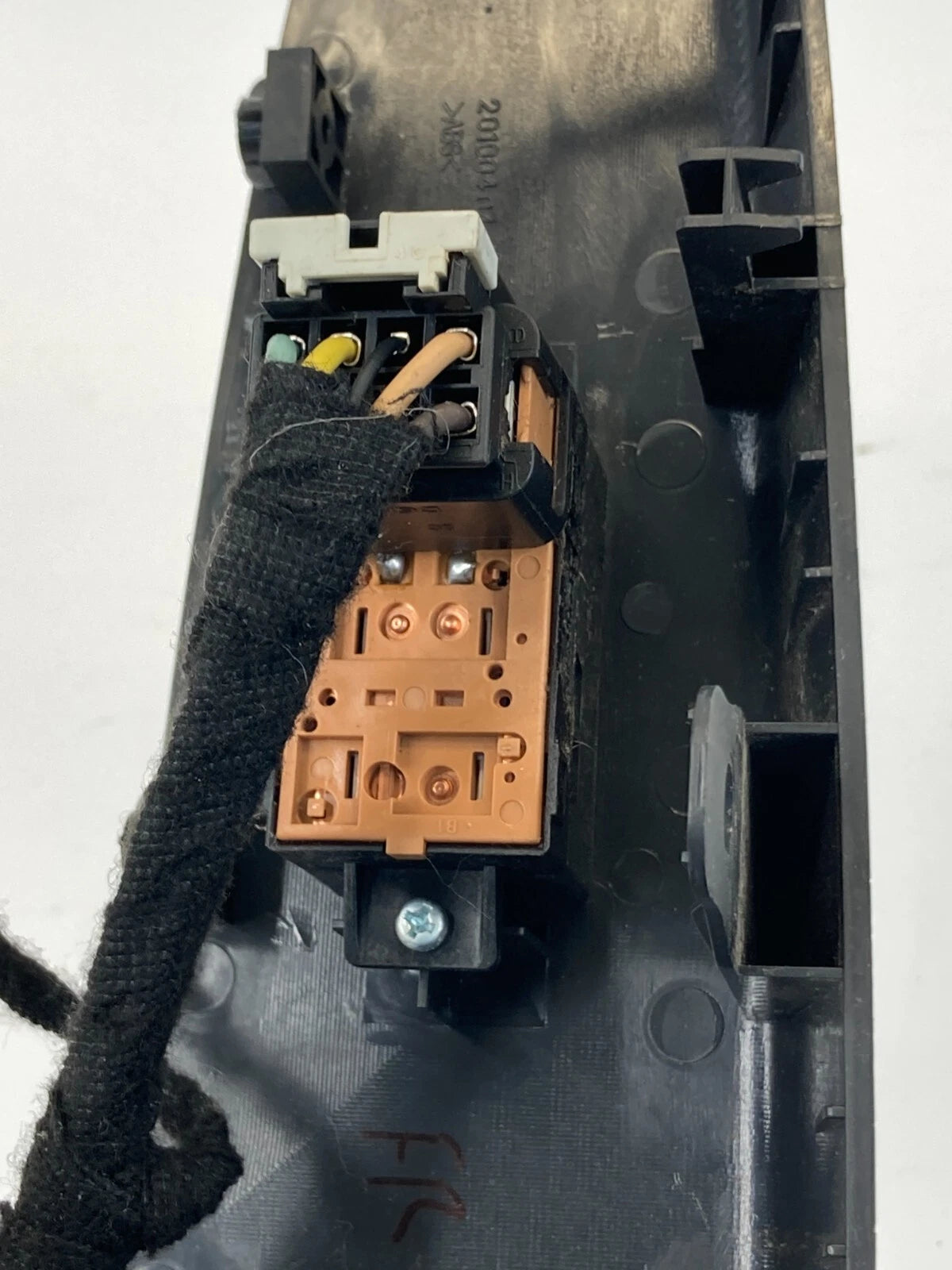 2012-2015 CHEVROLET CAPTIVA SPORT FRONT RIGHT DOOR WINDOW SWITCH W/ TRIM OEM