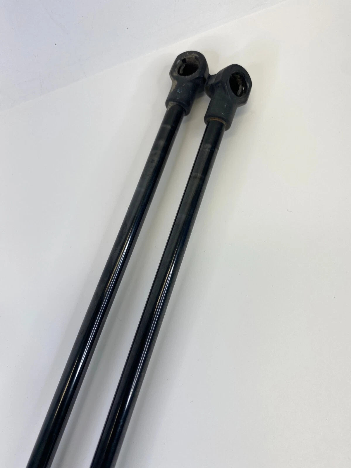 12-15 CHEVROLET CAPTIVA SPORT TRUNK LIFTGATE LIFT SUPPORT SHOCK STRUT PAIR SET