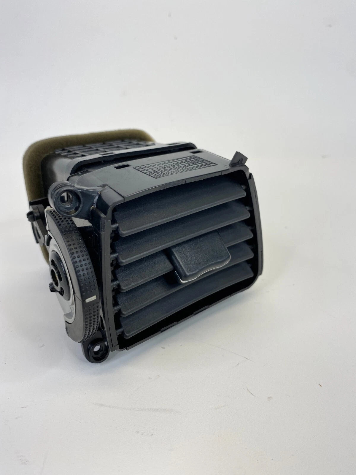 2000-2006 HYUNDAI ELANTRA FRONT LEFT DRIVER SIDE DASH OUTER AIR VENT GRILLE OEM