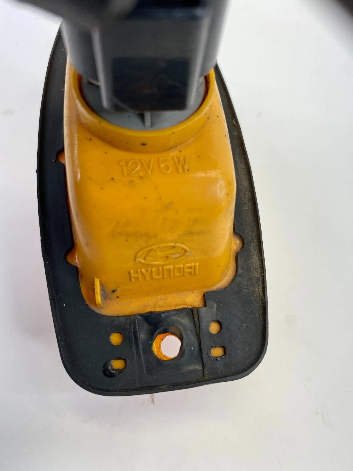 05-09 HYUNDAI TUCSON FRONT LEFT DRIVER SIDE BUMPER MOUNTED MARKER LIGHT LAMP OEM
