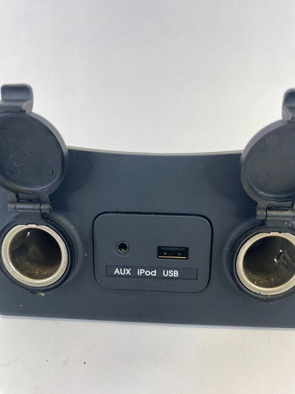 2010-2013 KIA FORTE CONSOLE POWER AUX USB IPOD MEDIA PORT ASSY 84620-1M090 OEM
