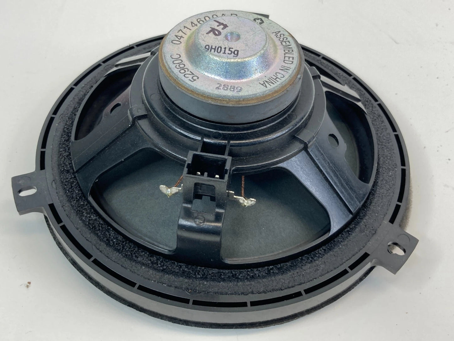2009-2011 DODGE NITRO FRONT RIGHT PASSENGER SIDE DOOR AUDIO SPEAKER 4714600AB
