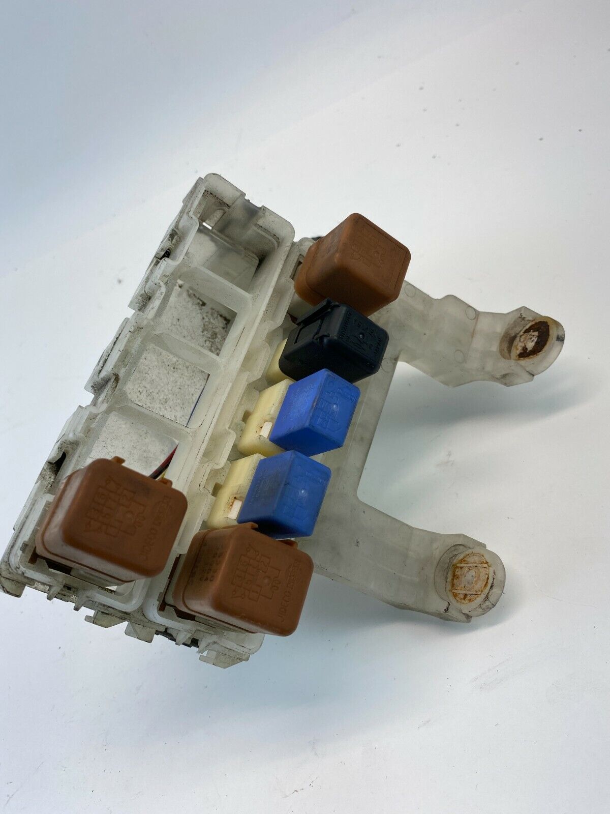 2000-2006 Nissan Sentra 1.8L A/T Sedan Underhood Fuse Relay Box Fusebox OEM