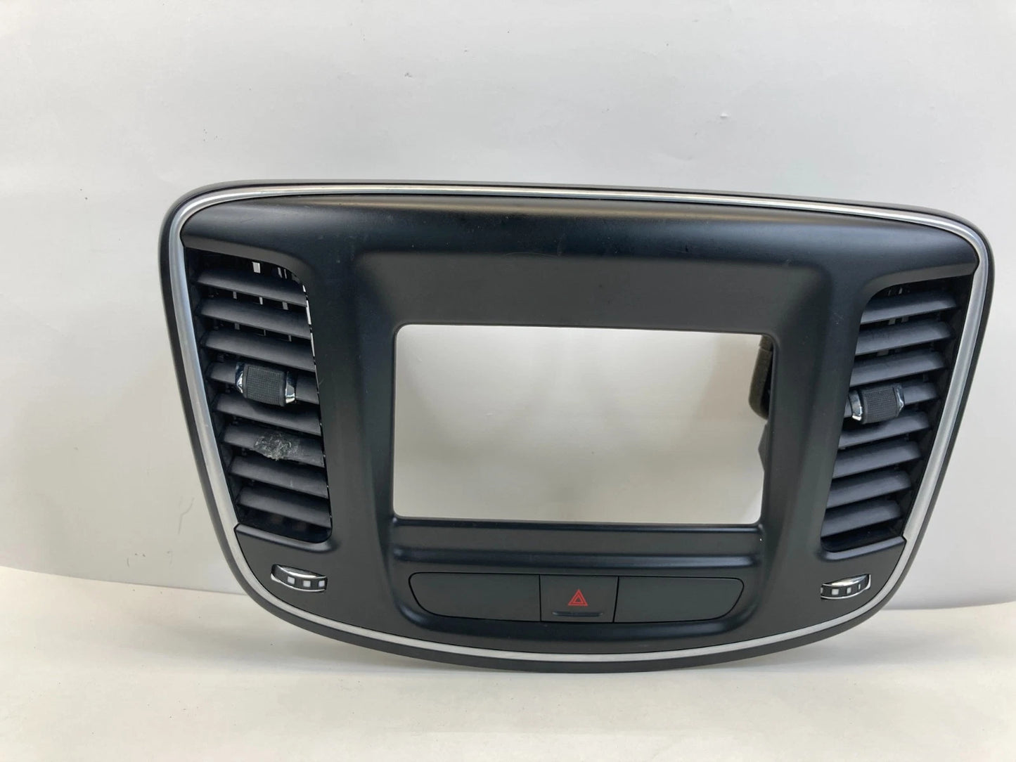2015-2017 CHRYSLER 200 DASH RADIO BEZEL PANEL VENTS HAZARD SWITCH OEM 68160143AA