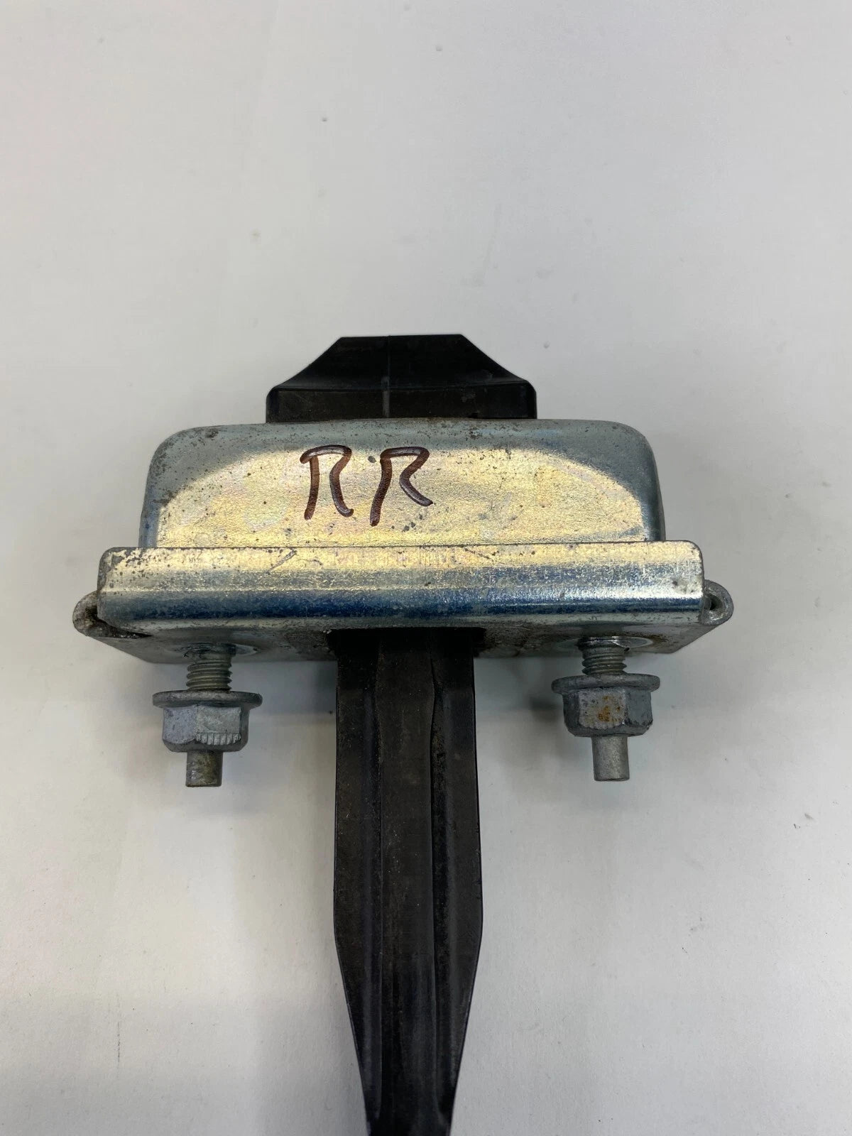 2011-2019 FORD FIESTA REAR RIGHT PASSENGER SIDE DOOR CHECK STOP STOPPER DETENTE