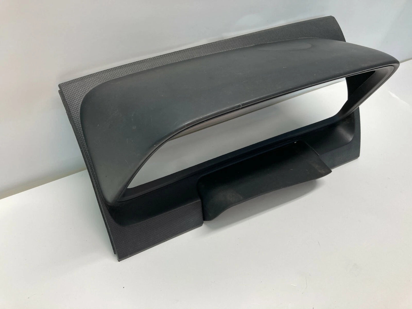 2009 09 DODGE JOURNEY SPEEDOMETER INSTRUMENT CLUSTER TRIM COVER SHROUD 100012099