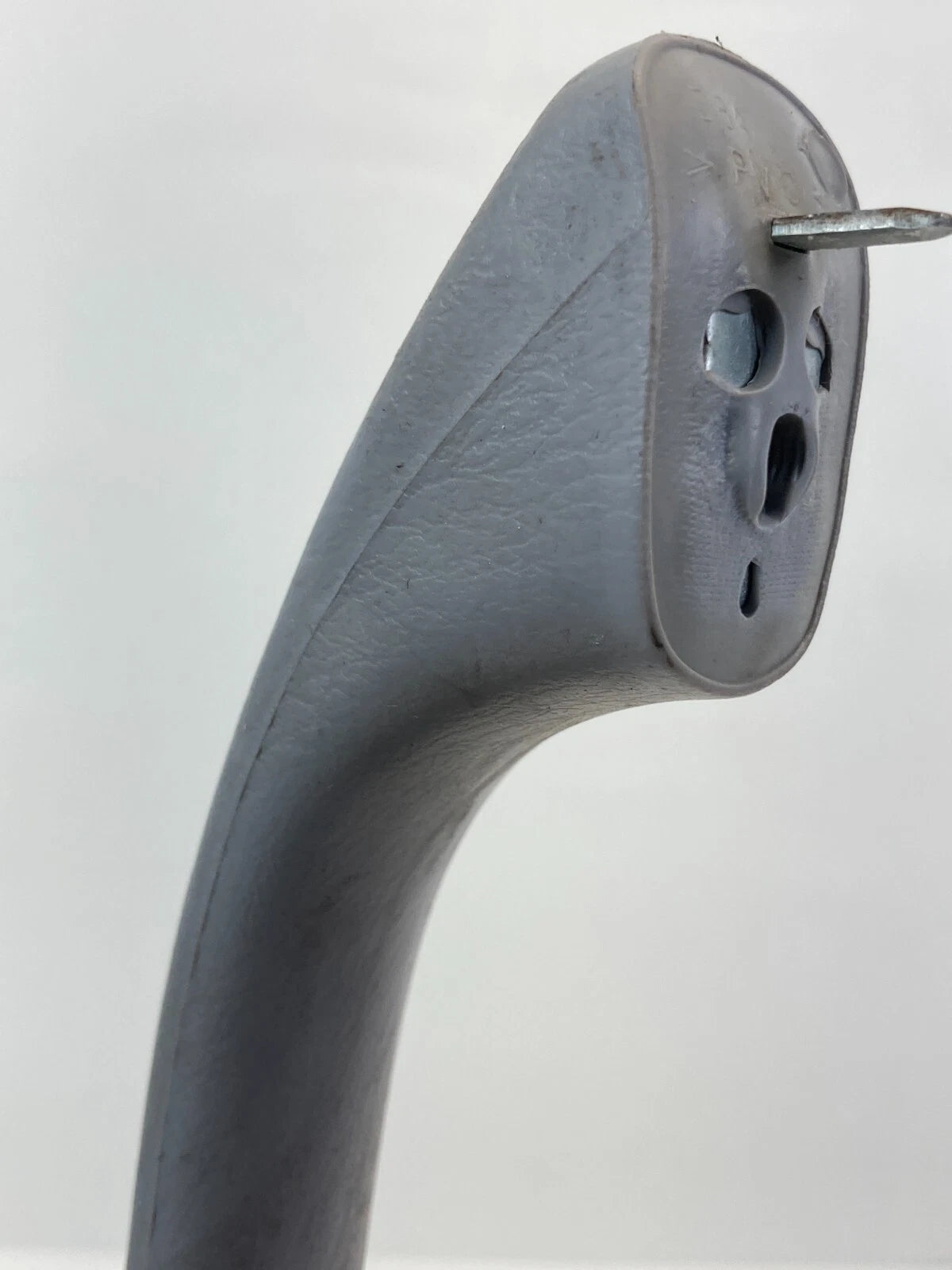 98-02 HONDA ACCORD SEDAN INNER ROOF REAR RIGHT SIDE GRAB HANDLE ASSIST GRAY OEM