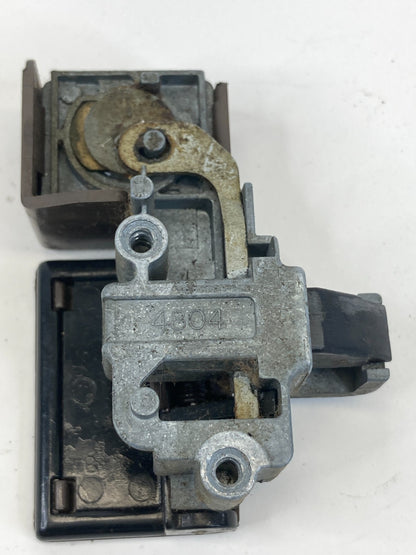 1996-2002 Toyota 4Runner Glove Box Storage Compartment Handle Latch Mechanism