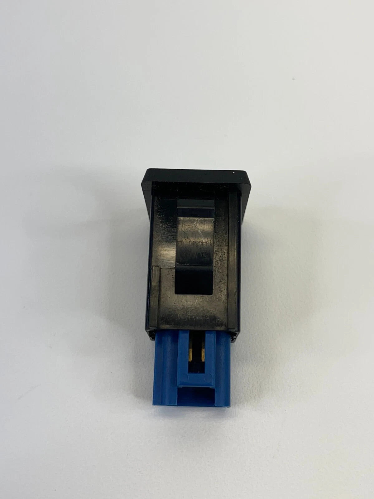 2002 2003 LEXUS ES300 04-06 LEXUS ES330 TRUNK LID CANCEL OPENER BUTTON SWITCH