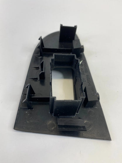 07-10 HYUNDAI ELANTRA SEDAN REAR LEFT BACK DOOR WINDOW SWITCH BEZEL 93580-2H000