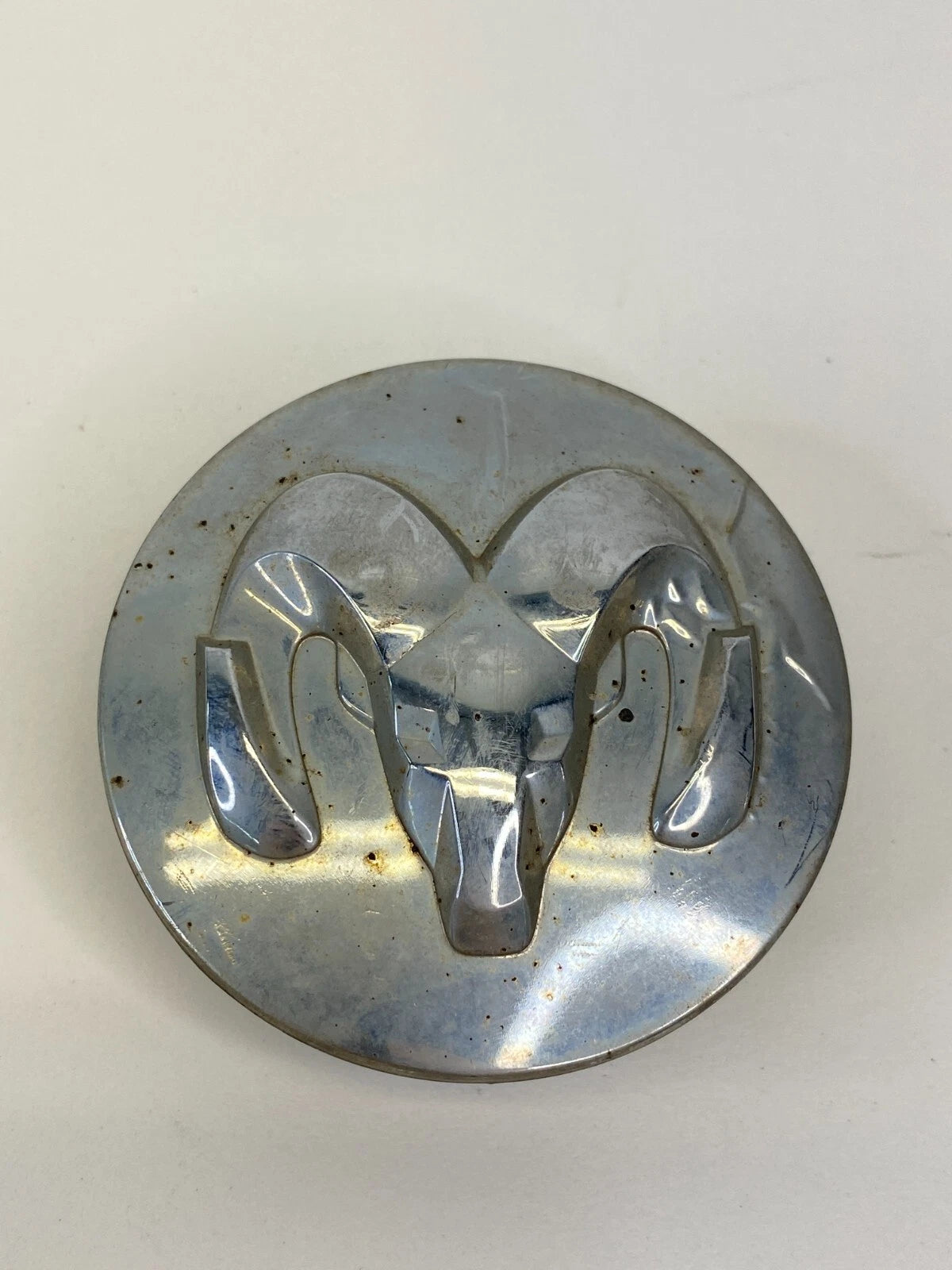 07-12 DODGE CALIBER 08-14 AVENGER WHEEL HUBCAP CENTER CAP HUB CAP 52110398AA OEM