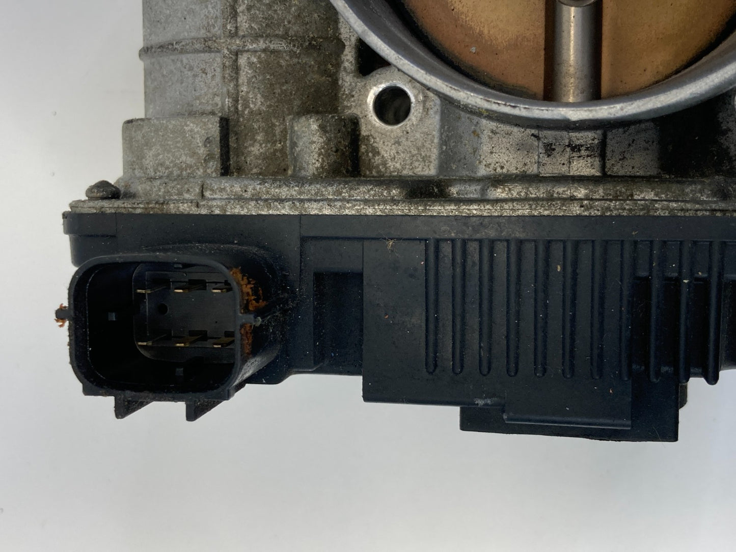 2003-2007 Infiniti G35 3.5L Throttle Body Throttle Valve SERA576-01 OEM