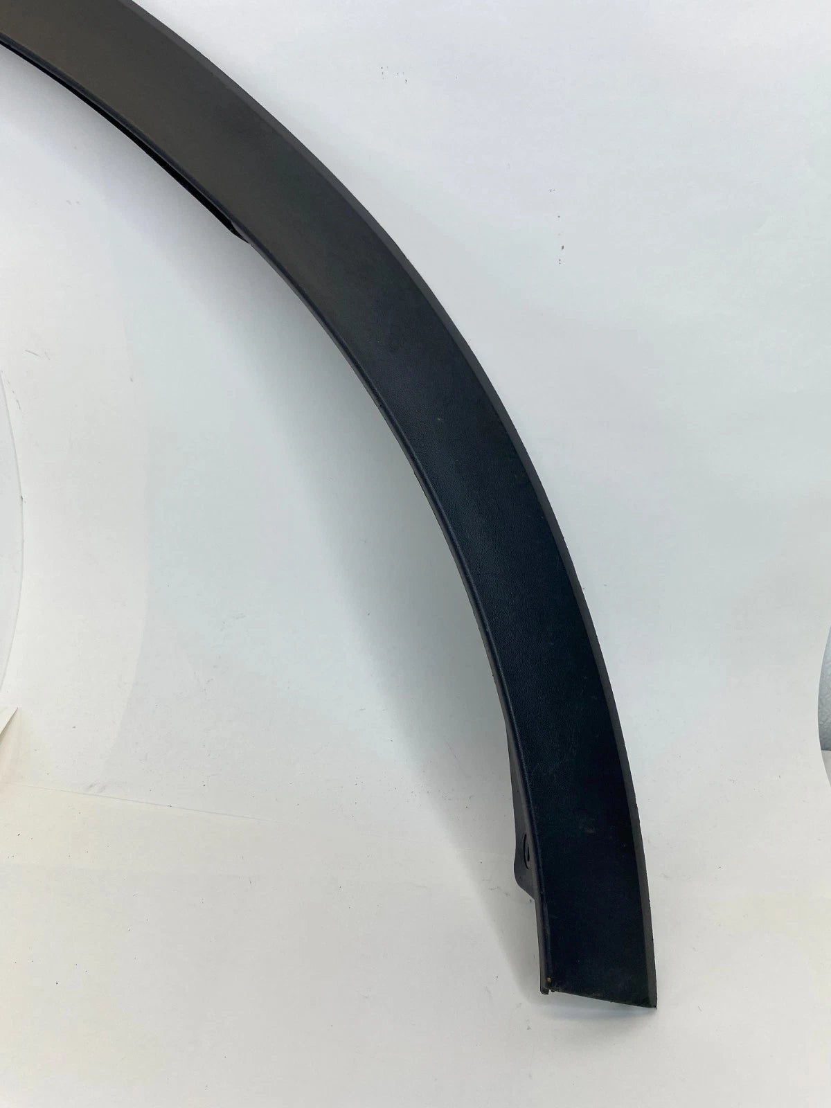 16-19 FORD INTERCEPTOR UTILITY FR RH SIDE FENDER FLARE WHEEL ARCH TRIM MOLDING