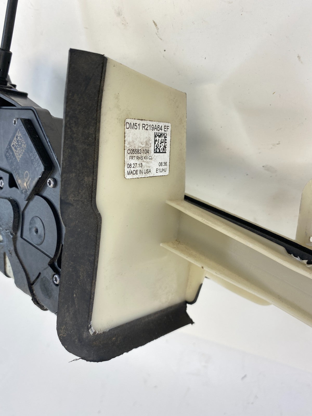 13-16 Ford C-Max Front Right Side Door Lock Latch Actuator CM5A-A21812-GA OEM