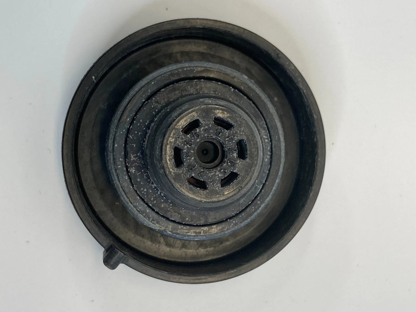 2010-2022 TOYOTA PRIUS 1.8L L4 RADIATOR COOLANT RESERVOIR TANK FLUID COVER CAP